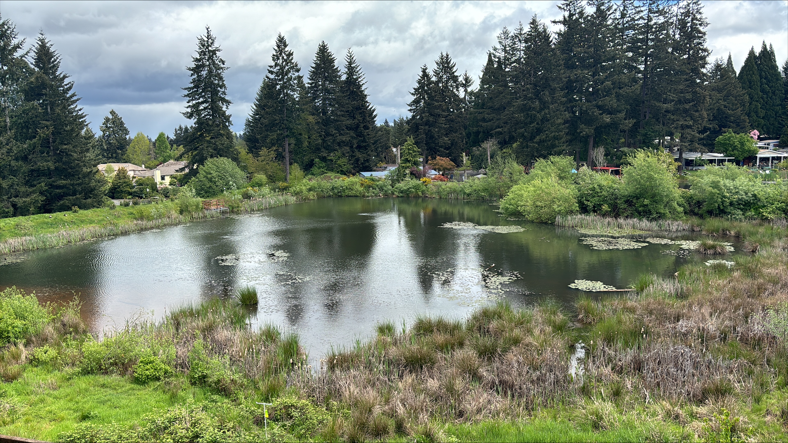 Welcome to Cinnamon Lakes Condominiums Homeowners Association!